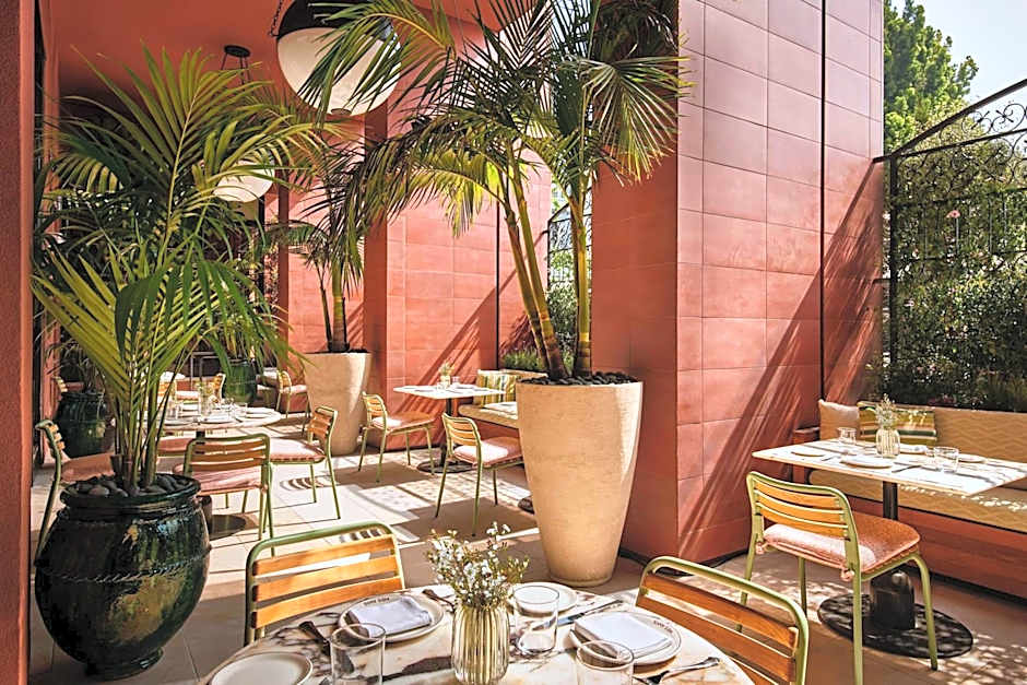 The Hollywood Grande, Autograph Collection