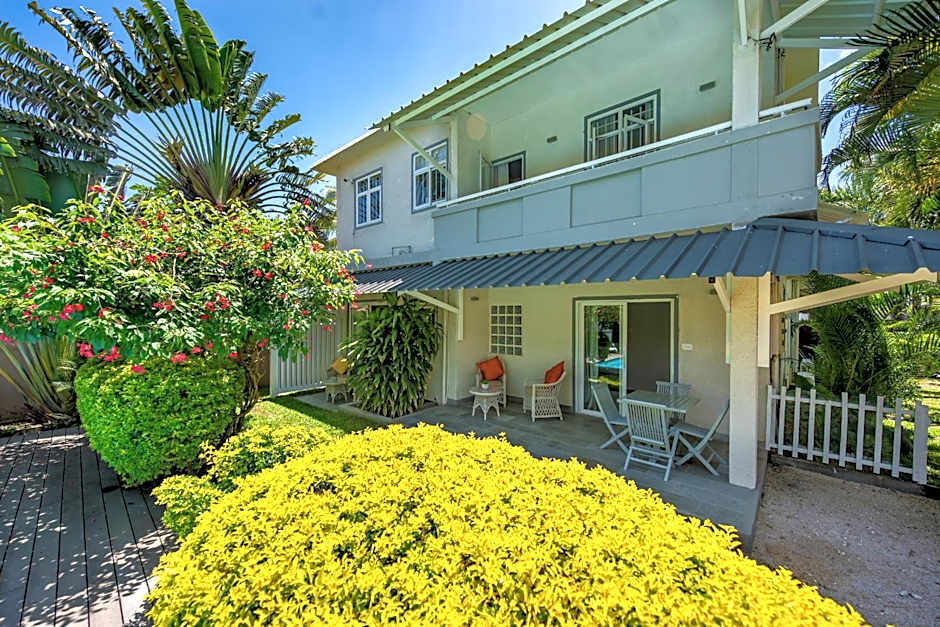 Kisana Residence - Studio with spacious balcony shared pool garden