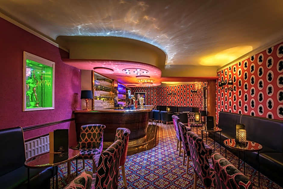 Royal Hotel