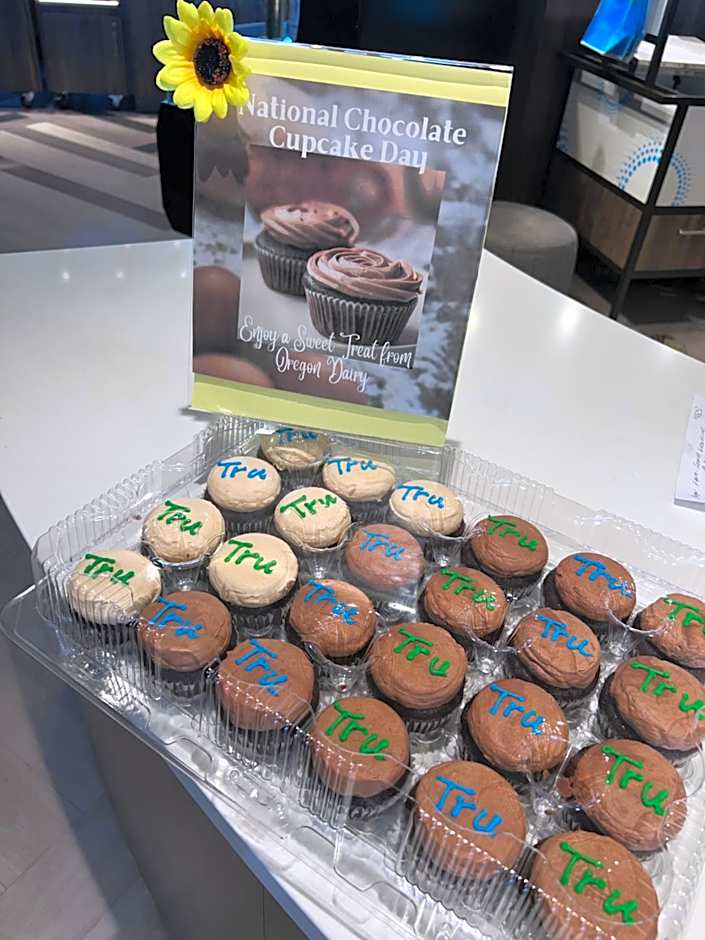 Tru by Hilton Lancaster East PA