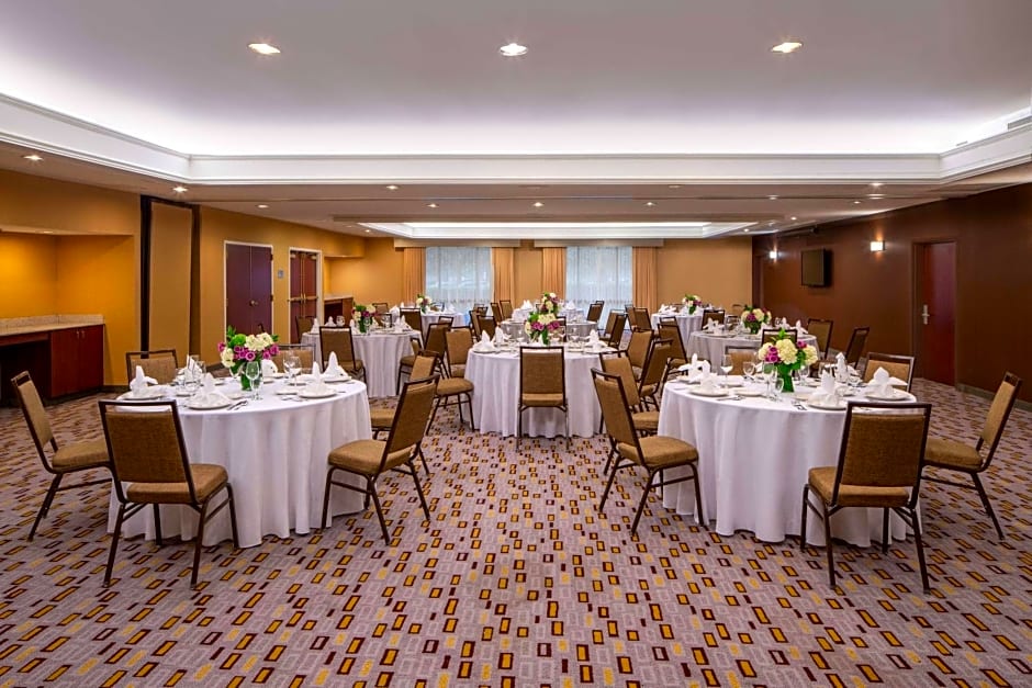 Courtyard by Marriott Covington / Mandeville