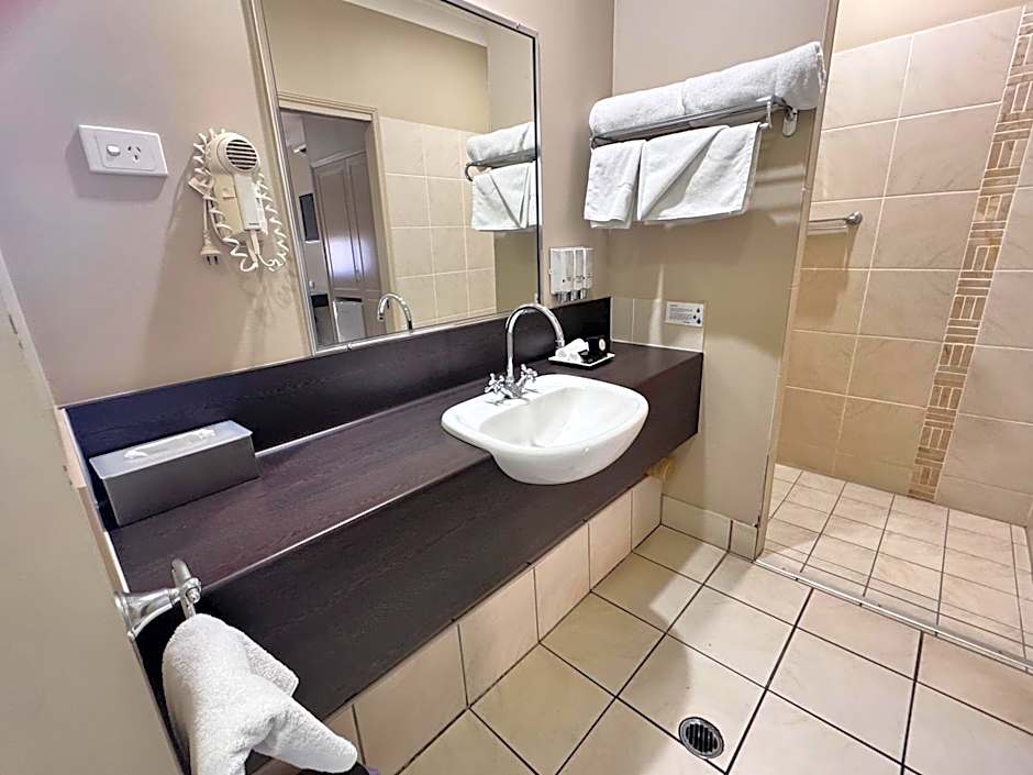 Best Western Bungil Creek Motel