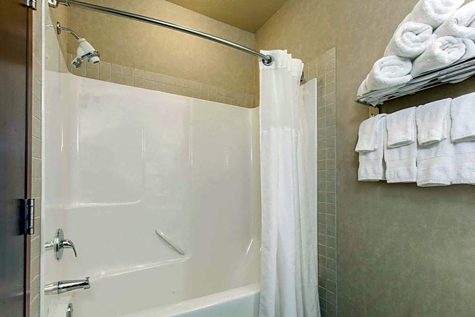 Ramada by Wyndham Camrose