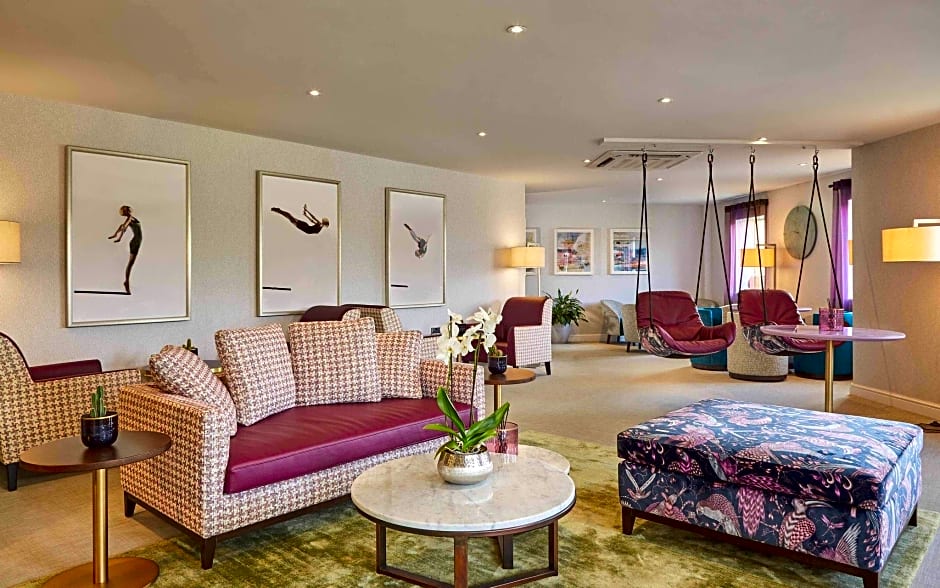 Lion Quays Hotel & Spa