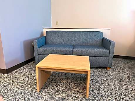 King Suite with Mobility Accessible Tub