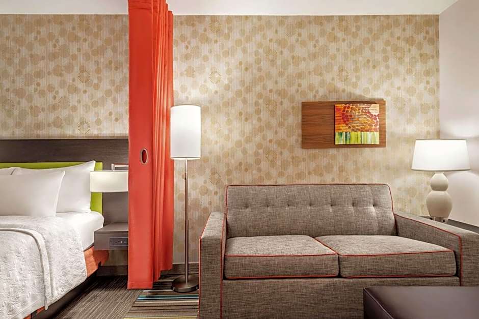 Home2 Suites by Hilton Woodbridge Potomac Mills