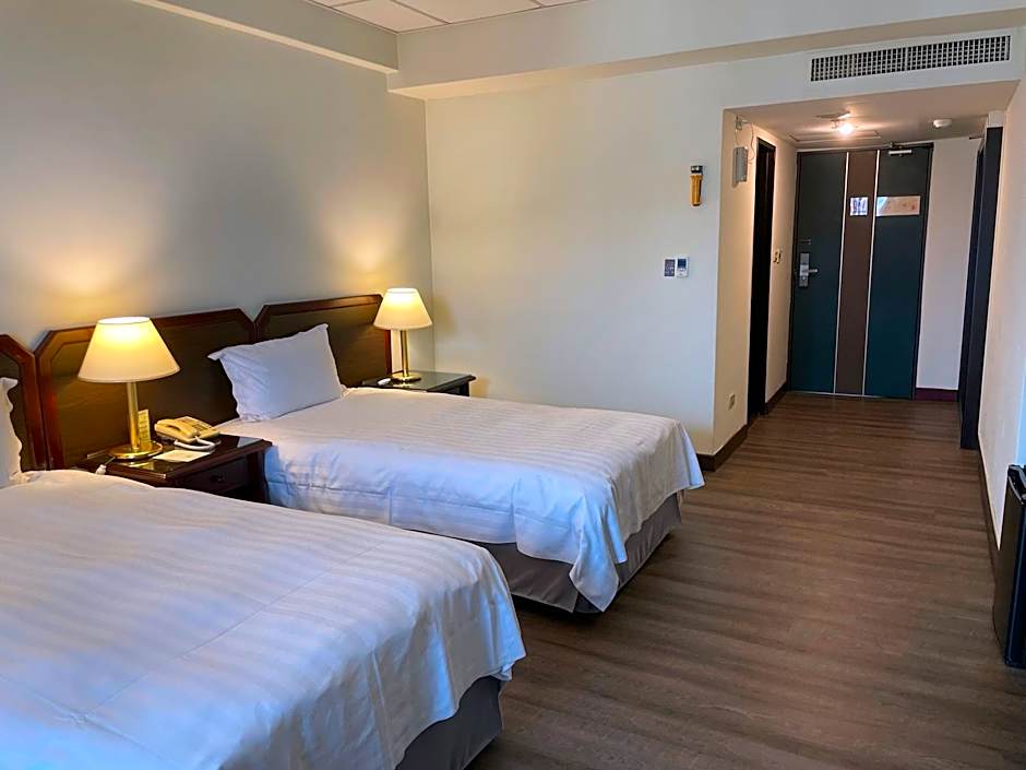 Metro Hotel