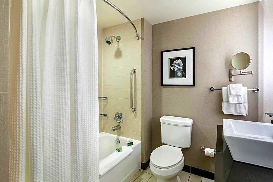 Cambria Hotel Pittsburgh - Downtown