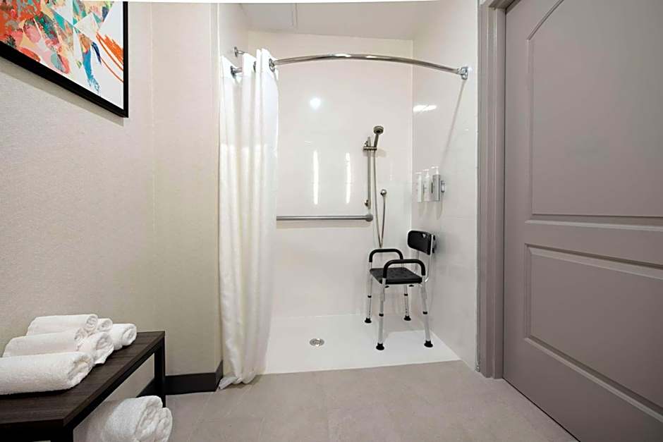 Hilton Garden Inn Newport News