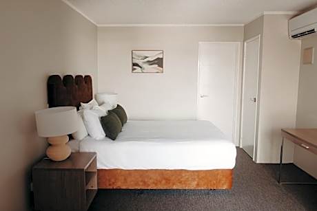 2 Bedroom Family Room
