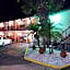 Merida Inn & Suites