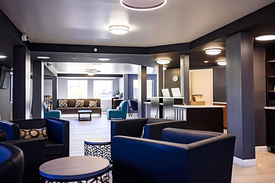 La Quinta Inn & Suites by Wyndham Tampa-Near Busch Gardens