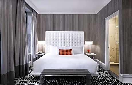 King Studio with Sofa Bed