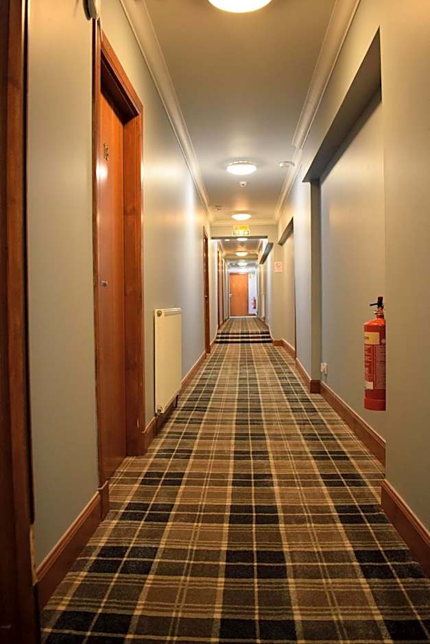 GOLF View Hotel & Macintosh Restaurant