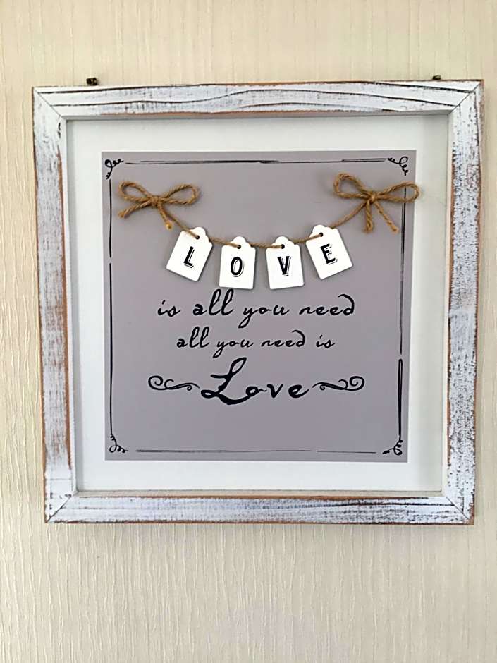 Luxury static caravan, 6 berth, Marine Holiday Park, Rhyl, Wales