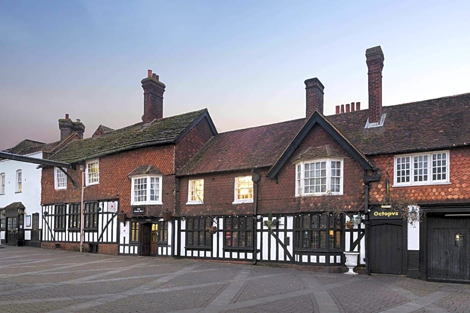 Ramada by Wyndham Crawley Gatwick