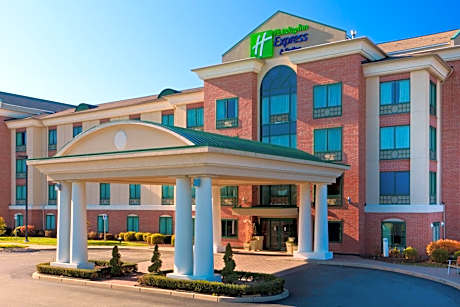 Holiday Inn Express Hotel & Suites Warwick-Providence Airport By IHG