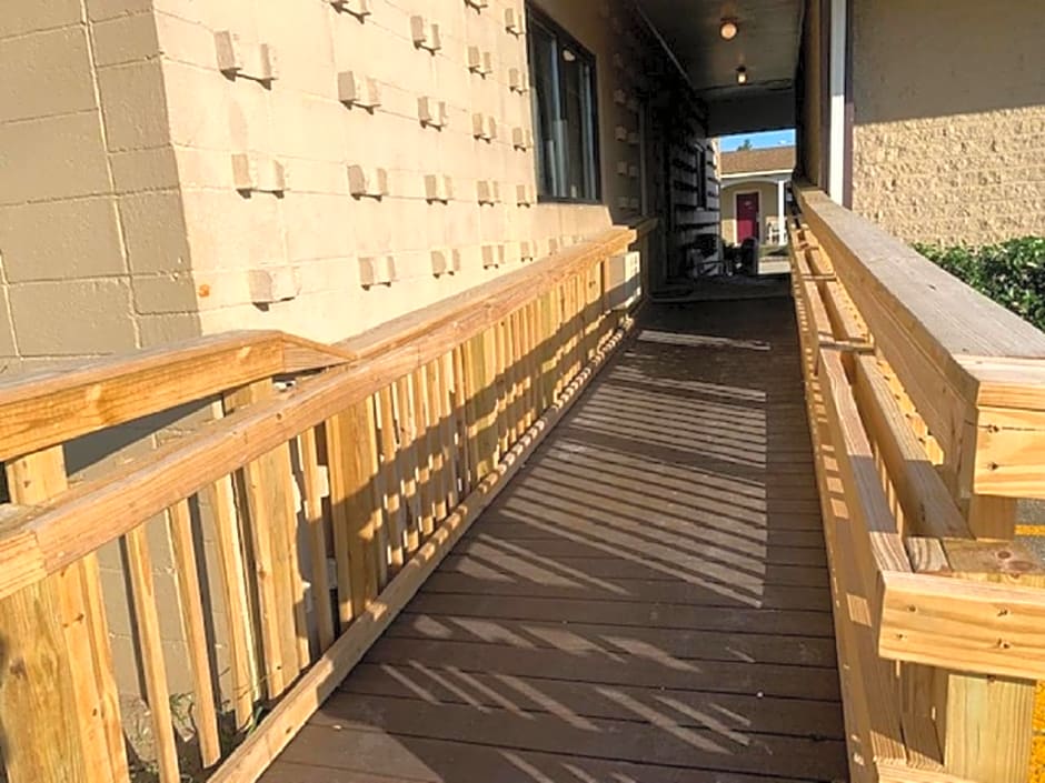 Outer Banks Motor Lodge