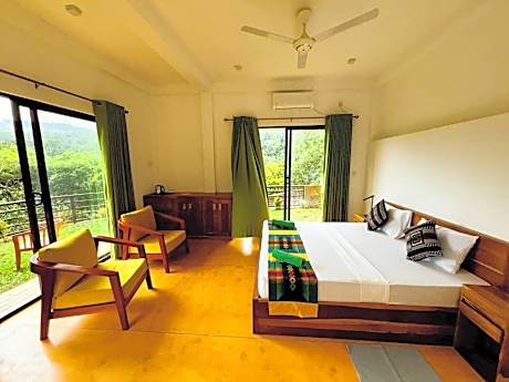 Deluxe Double with Terrace