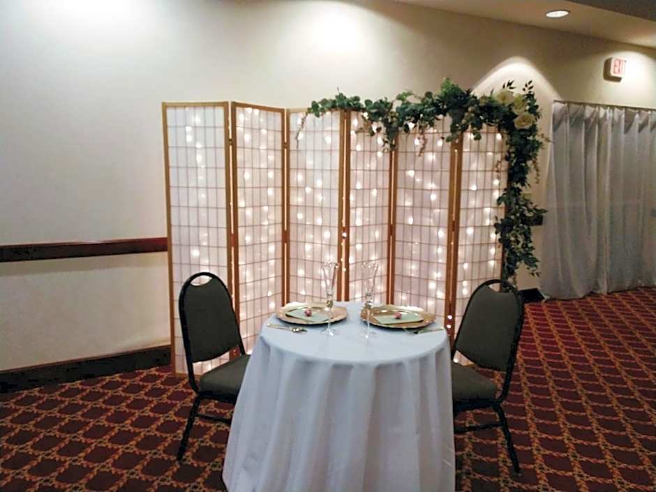 Quality Inn & Suites Conference Center