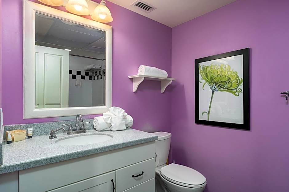 Harbour House at the Inn 306