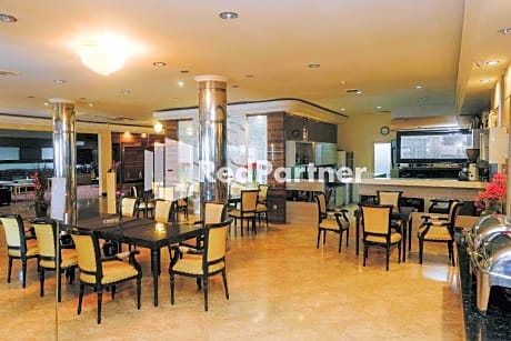 Hotel Yasmin Makassar Mitra RedDoorz