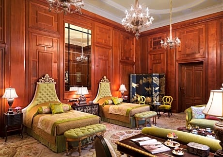 Royal Suite with Garden View