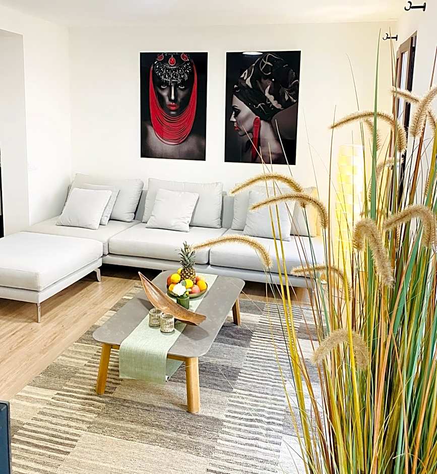 Hotel Apartment with 2-en suite Bedrooms