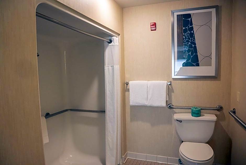 Hawthorn Suites by Wyndham Erie