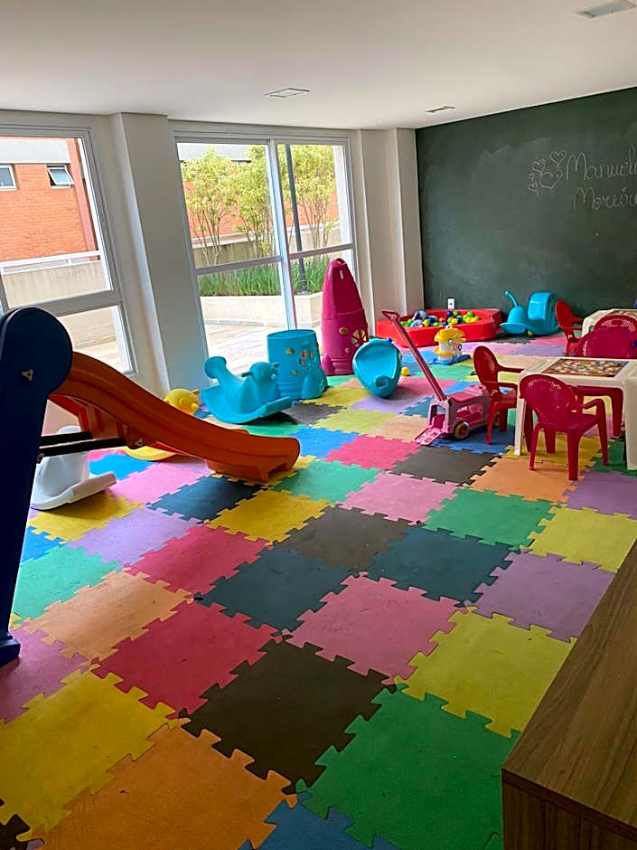 Apartamento encantador com piscina