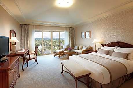 Deluxe Double Room with Mountain View