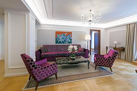 Royal Suite with own Terrace and Sauna