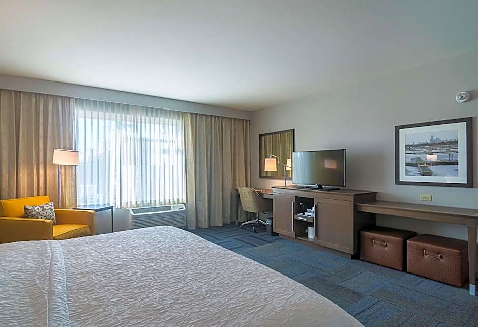 Hampton Inn By Hilton Chicago North-Loyola Station, Il