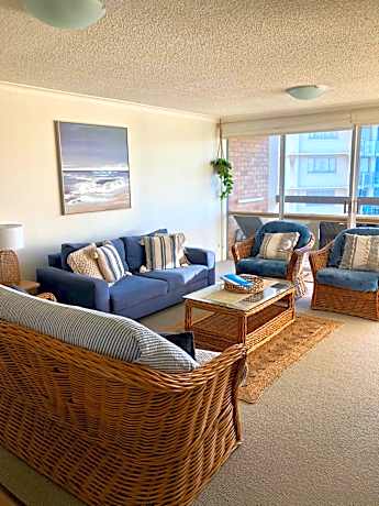 Superior Three-Bedroom Apartment Ocean Vista