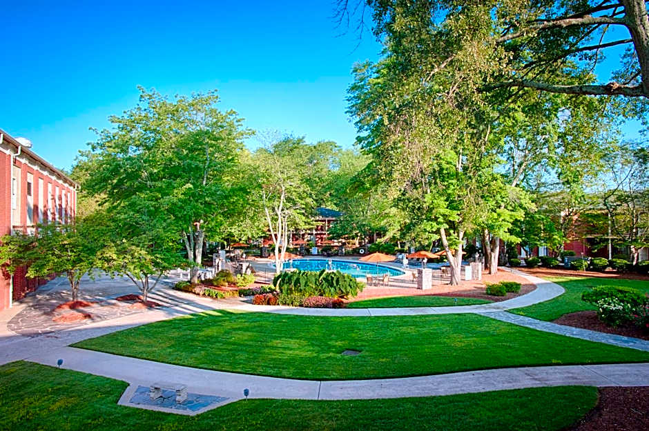 The Inn at Stone Mountain Park – Stone Mountain, GA