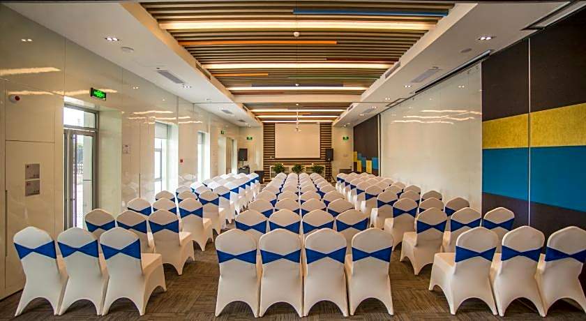 Holiday Inn Express Changzhou Lanling By IHG