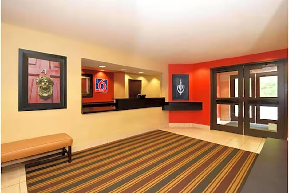 Studio 6 Extended Stay Findlay Tiffin Avenue OH