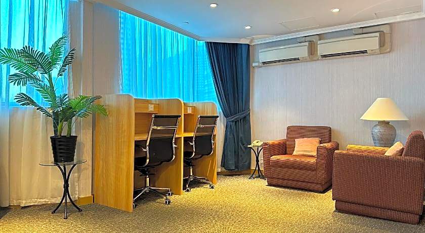 Bishop Lei International House