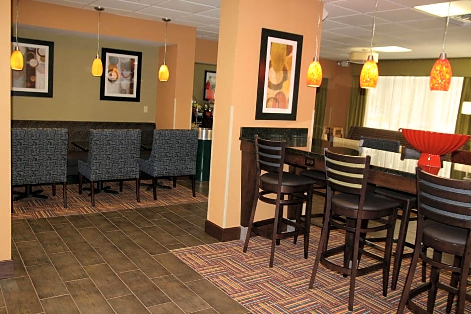 Hampton Inn By Hilton Youngstown-North