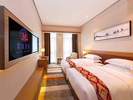 Deluxe Twin Bed Room