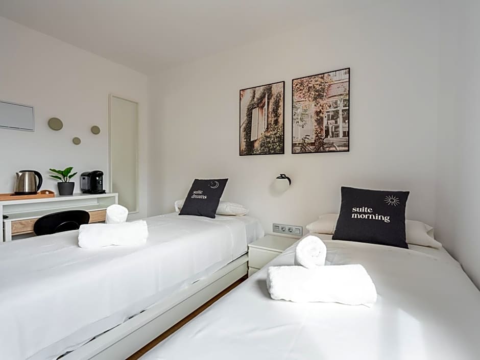 Limehome Barcelona Carrer de Fontcoberta - Digital Access