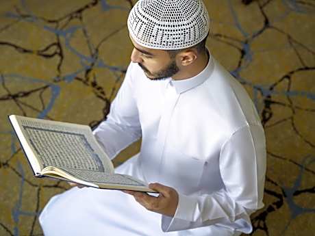 Classic Triple Room with City View