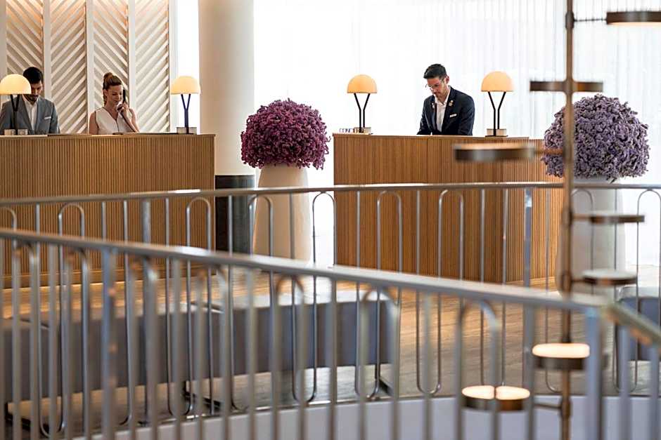 Four Seasons Astir Palace Hotel Athens