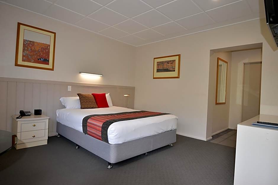 Country Comfort Amity Motel