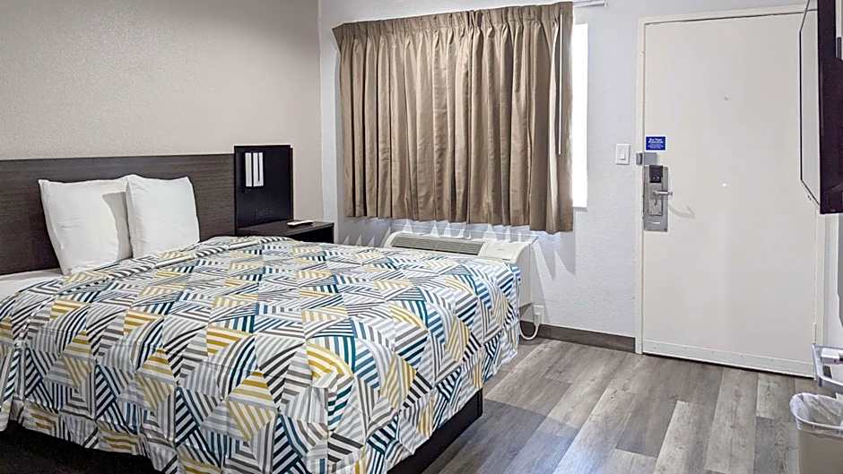 Motel 6-Victoria, TX