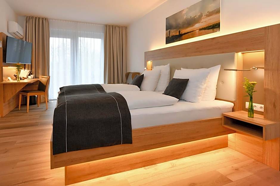 Four Stars by City Hotel