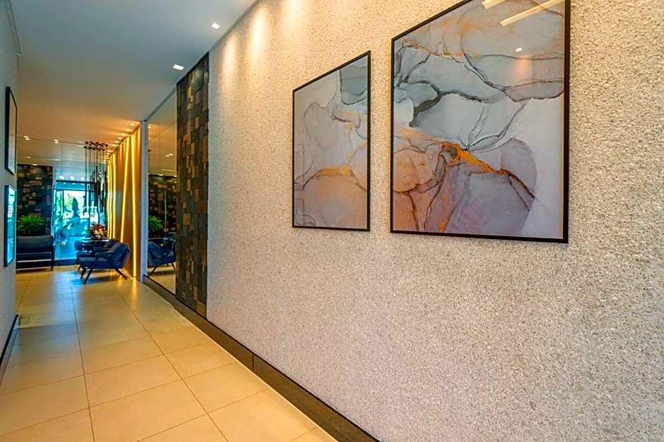 ITNC143- Frente ao mar! Amplo ap com 3 quartos+3WC