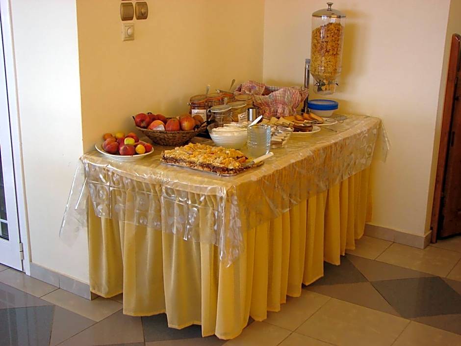 Hotel Petit Palais