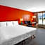 Starved Rock Motor Inn