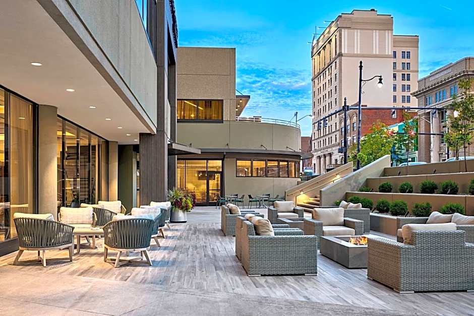 Delta Hotels by Marriott Ashland Downtown